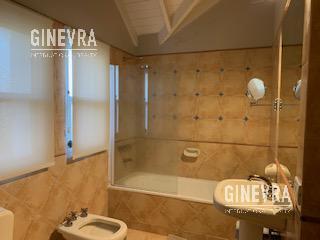 Hermosa casa en venta y en alquiler amoblado en Mayling CC