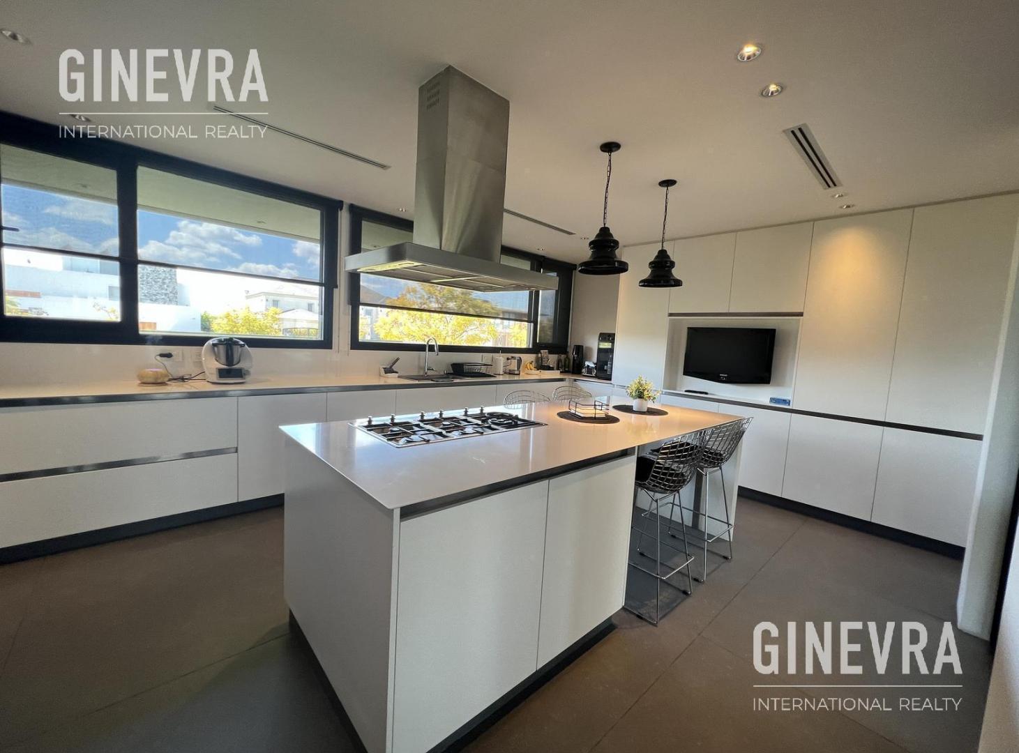 Foto de Alquiler Casa de super diseño en Nordelta Golf, imagen 3