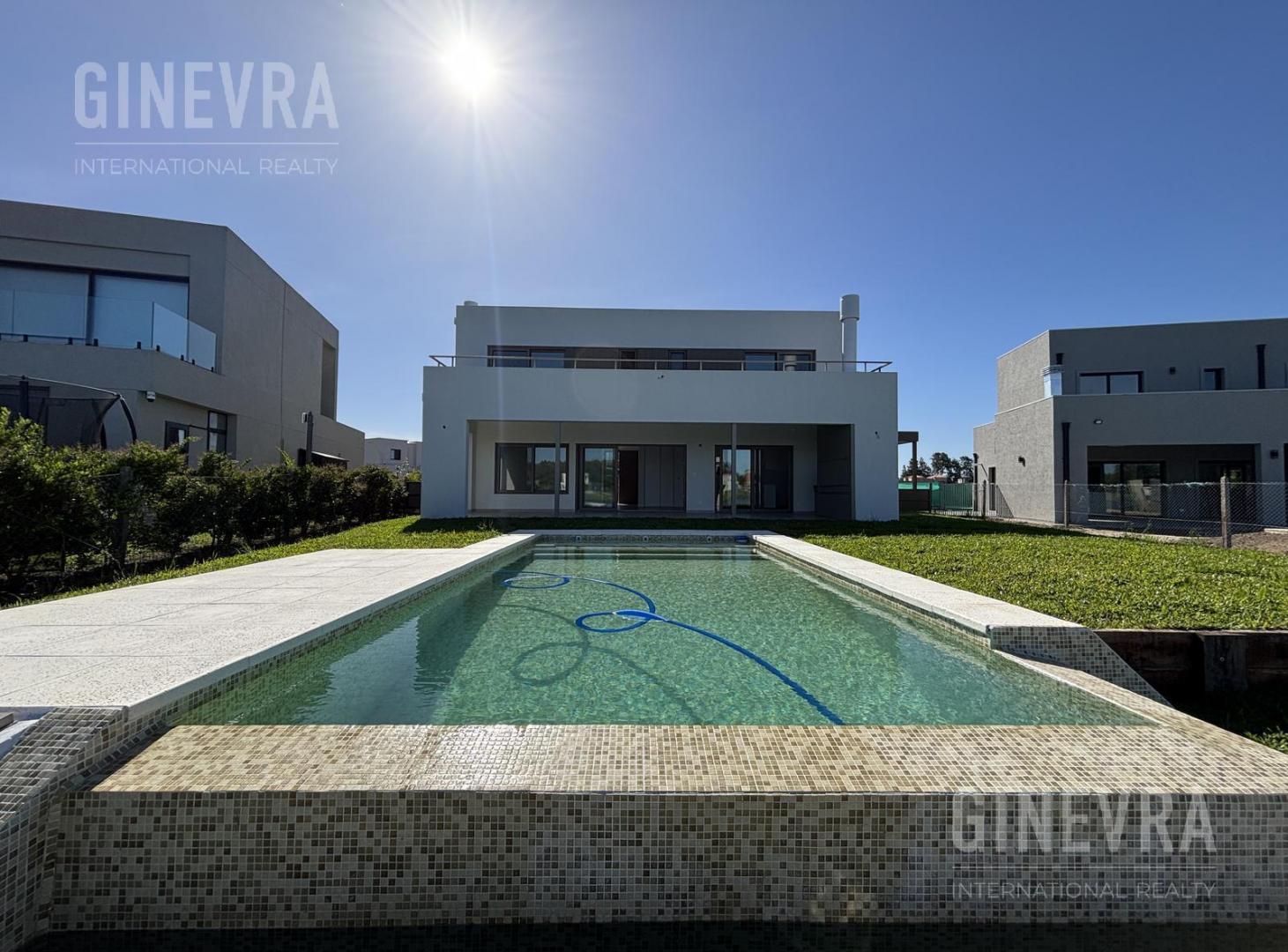 Foto de Casa en venta en Santa Ana Villanueva, imagen 2