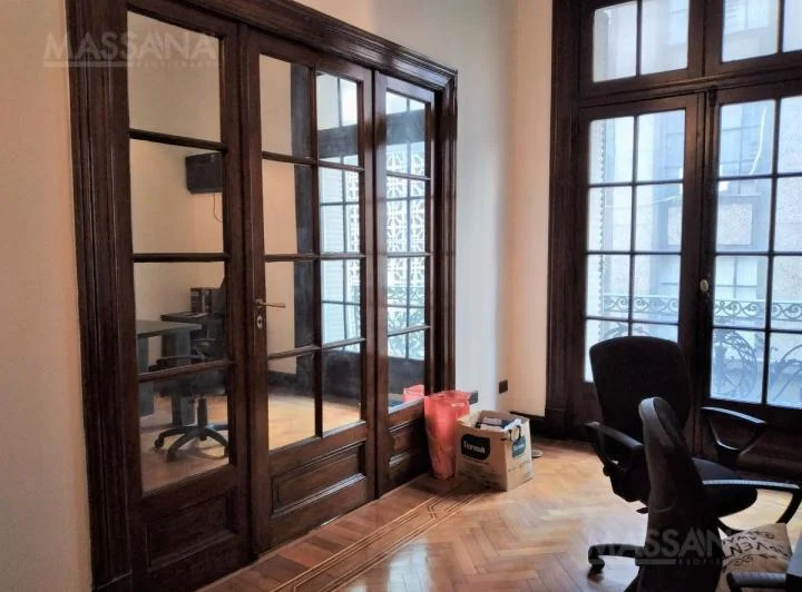 IDEAL PARA ESTUDIOS DE ABOGADOS - ARQUITECTURA Y DISEÑO - CONSULTORIOS - INMOBILIARIA - ESCRIBANIAS. 3