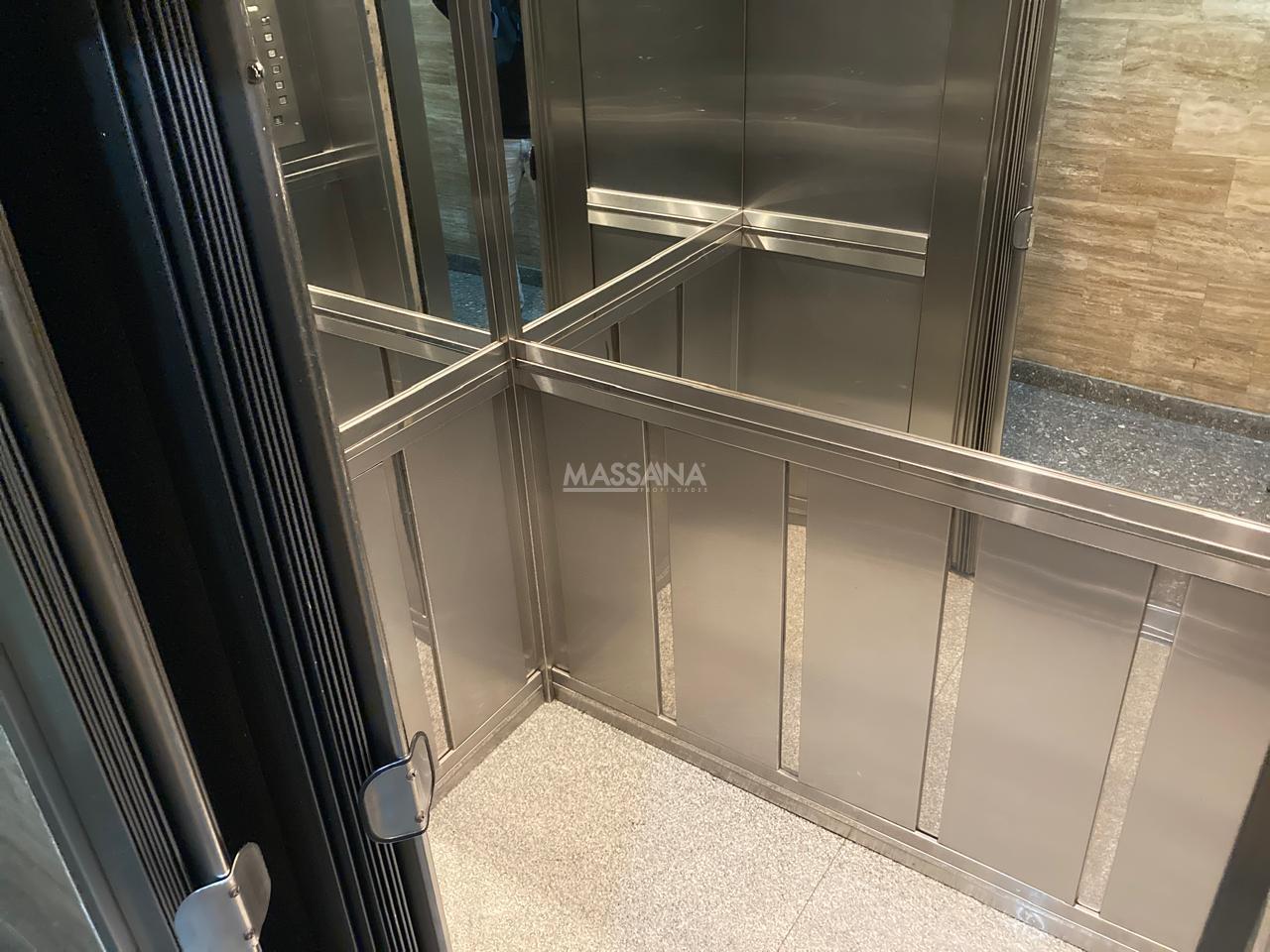 Foto de EDIFICIO CORPORATIVO COMPLETO EN VENTA – ALSINA 1433 | MONSERRAT, imagen 3
