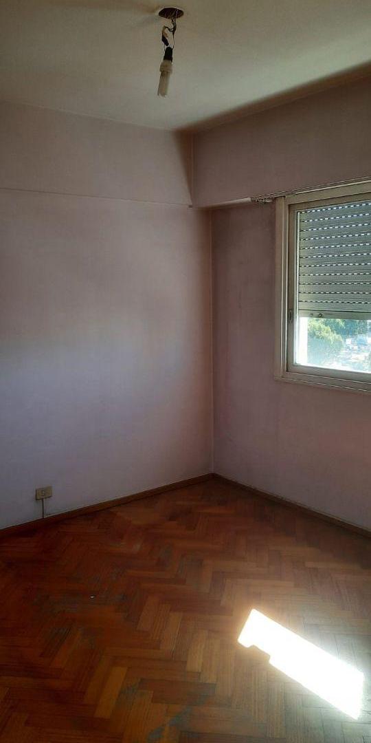 OPORTUNIDAD!!! 4 AMBIENTES CON COCHERA