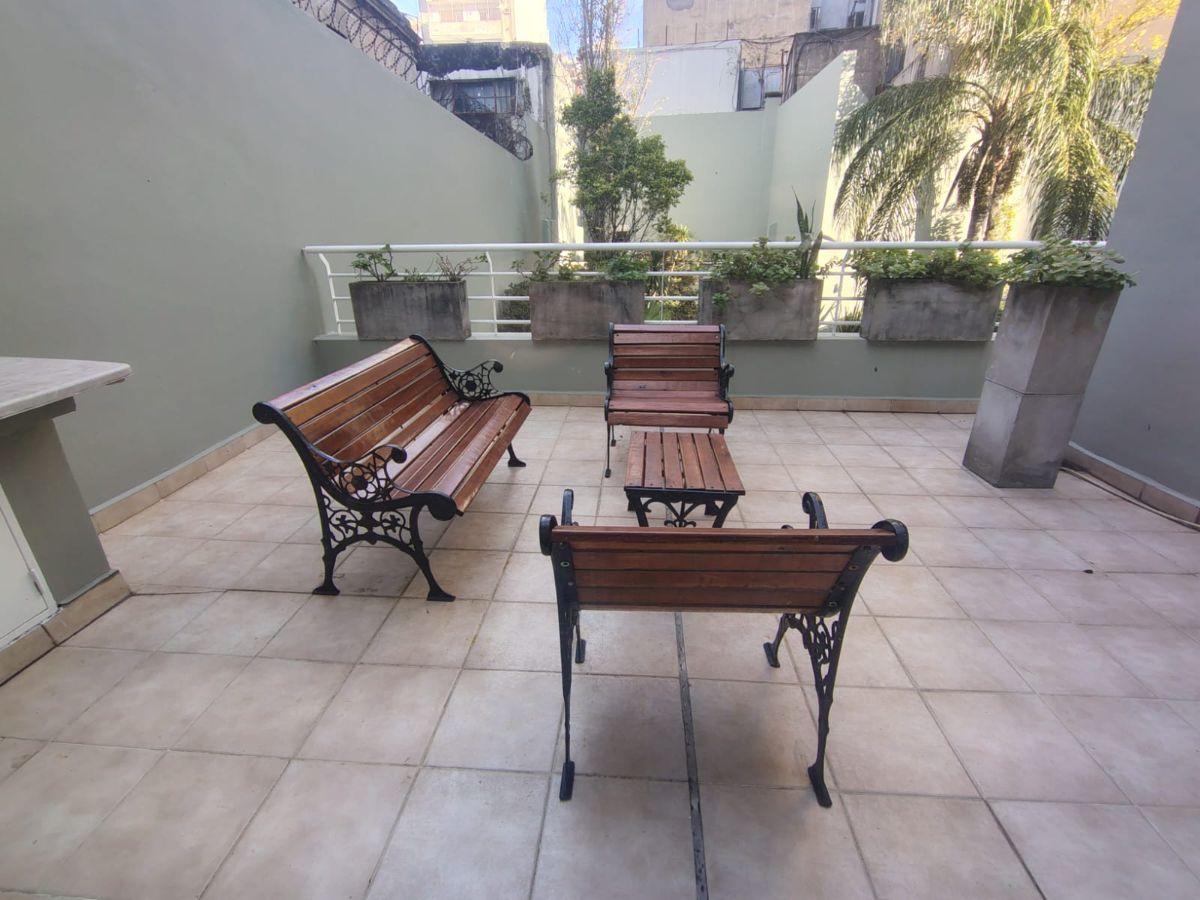3 AMBIENTES CON GRAN PATIO!!
