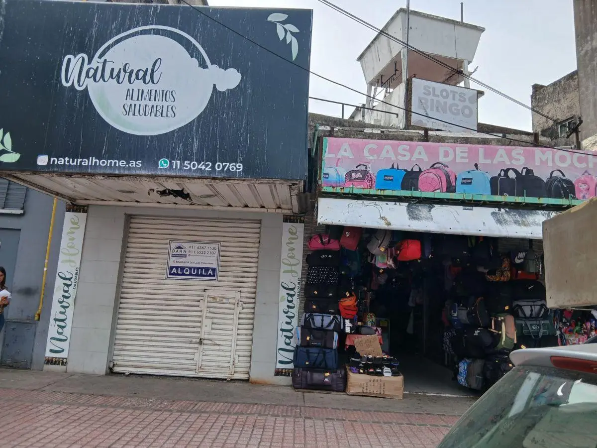En alquiler excelente local en el centro de LOS POLVORINES 2