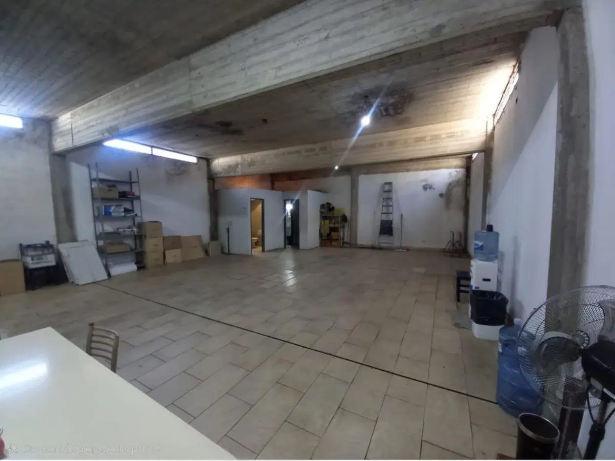 Alquiler Amplio local de 224m2, Centro Los Polvorines 5