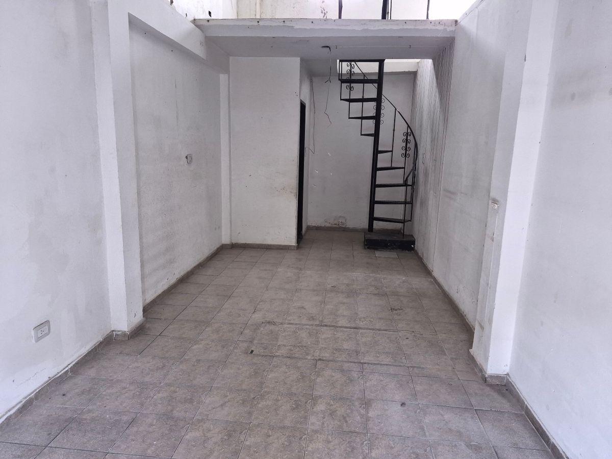 Foto de En alquiler, local Centro de Los Polvorines, imagen 3