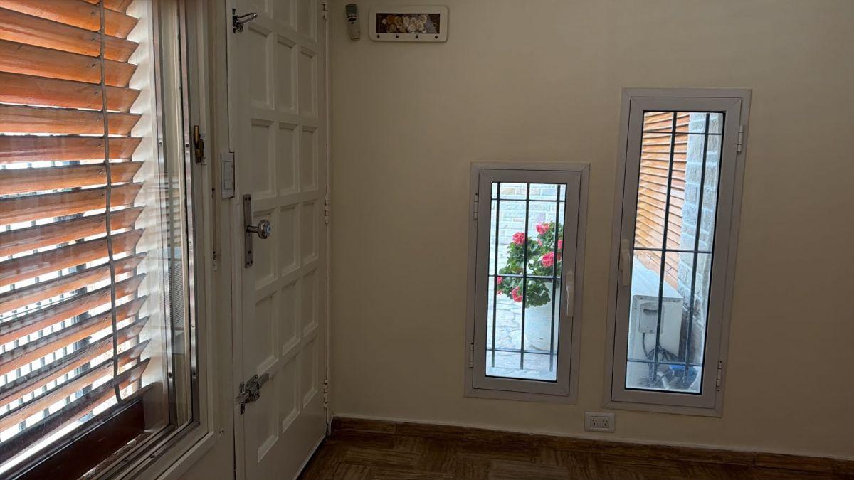 Foto de En alquiler PH al frente, centro Los Polvorines, imagen 2