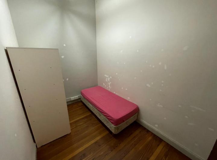 Departamento 5 ambientes. | Av hipolito yrigoyen al 1500 4