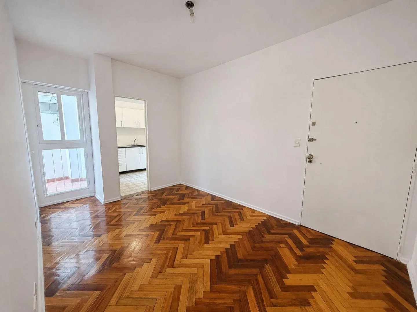 Departamento 2 ambientes. | HEREDIA al 1400 4