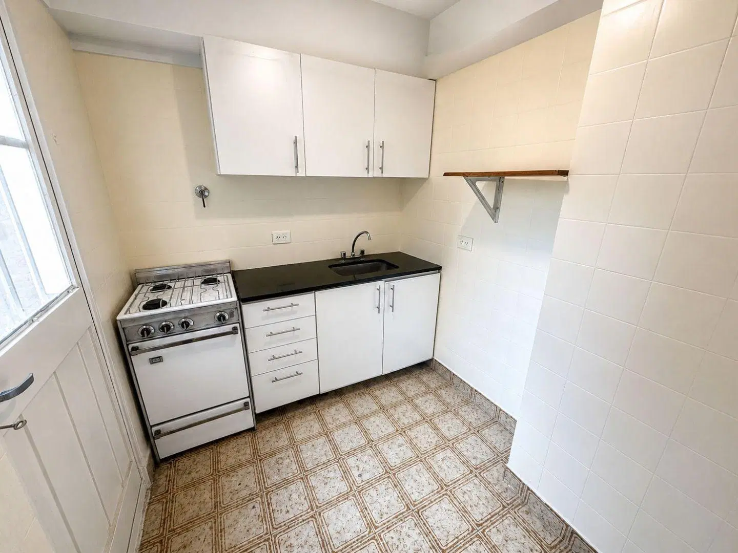 Departamento 2 ambientes. | HEREDIA al 1400 3