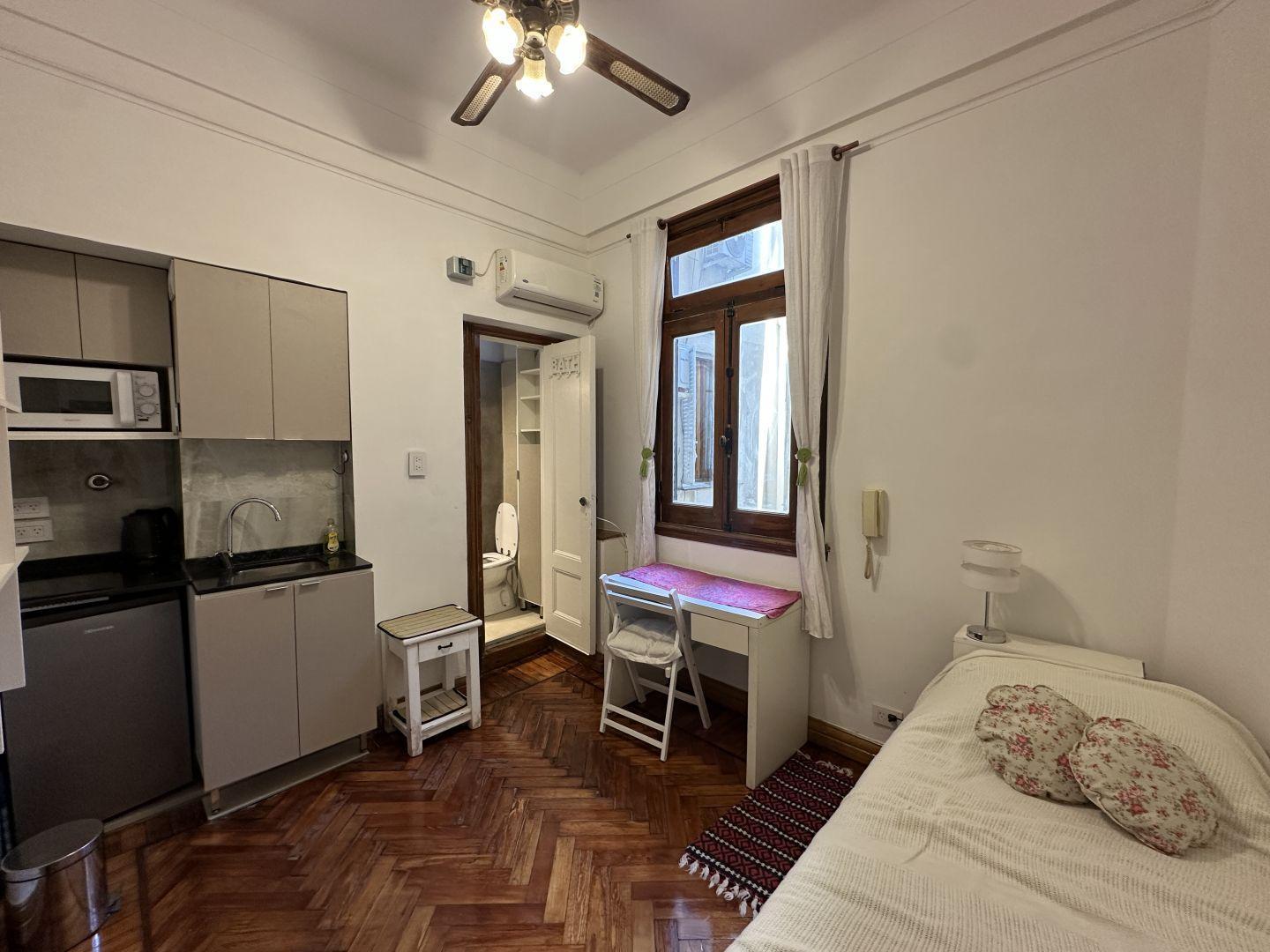 Foto de Departamento monoambiente. | Viamonte al 1600, imagen 1