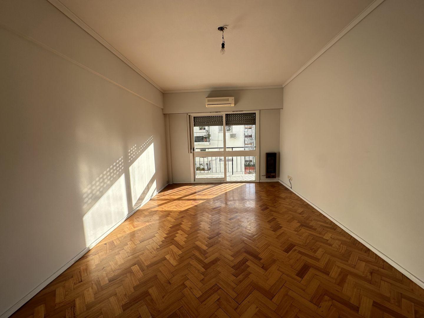 Foto de 2 Ambientes 50m2 Caballito C/ Balcón y cochera, imagen 1