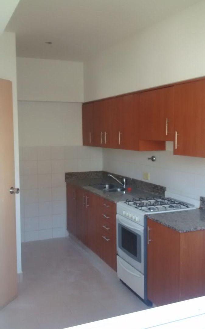 Foto de Departamento de 80 m² con 2 dormitorios en alquiler en Caballito Sur, imagen 2