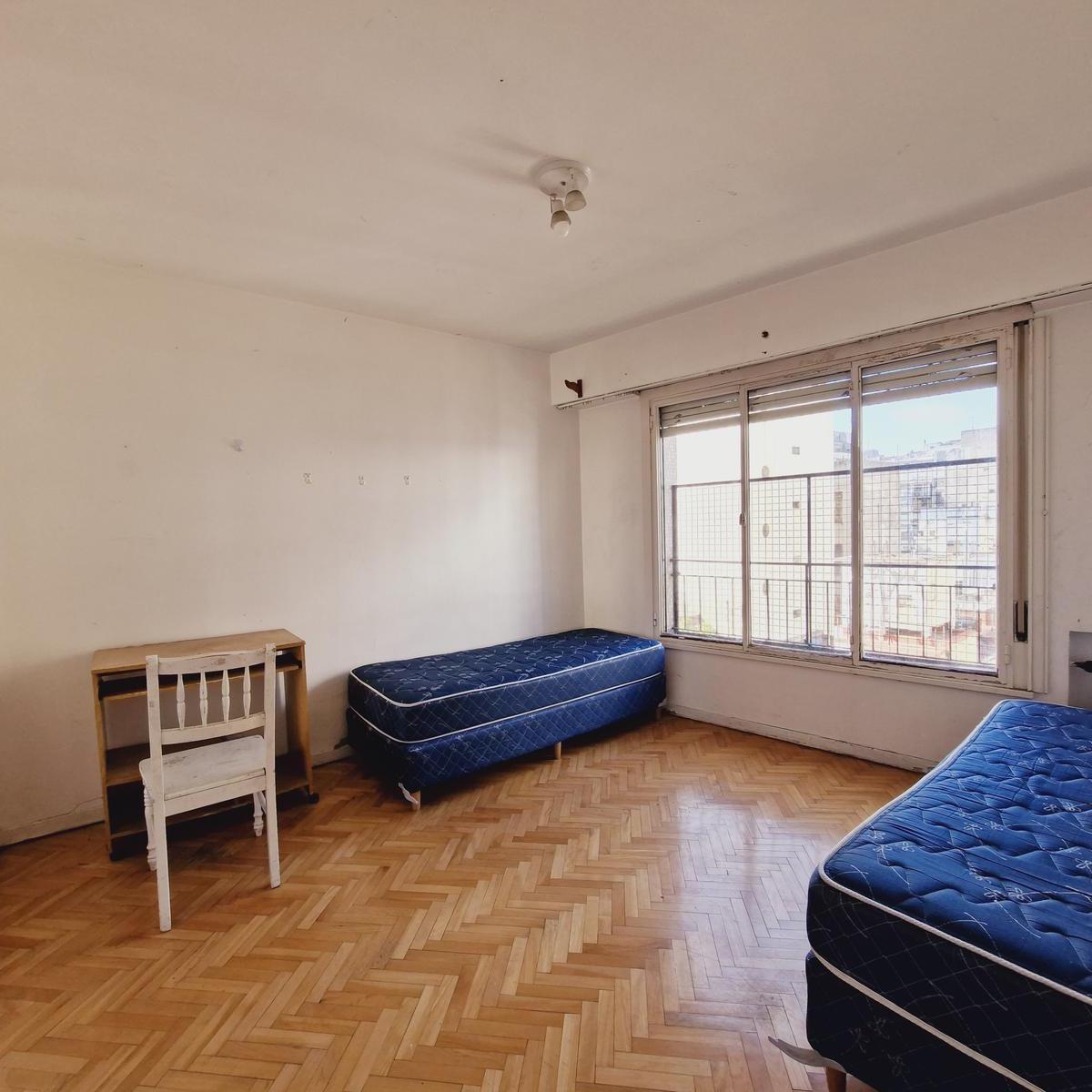 Foto de En venta! 4 ambientes con dependencia, imagen 3