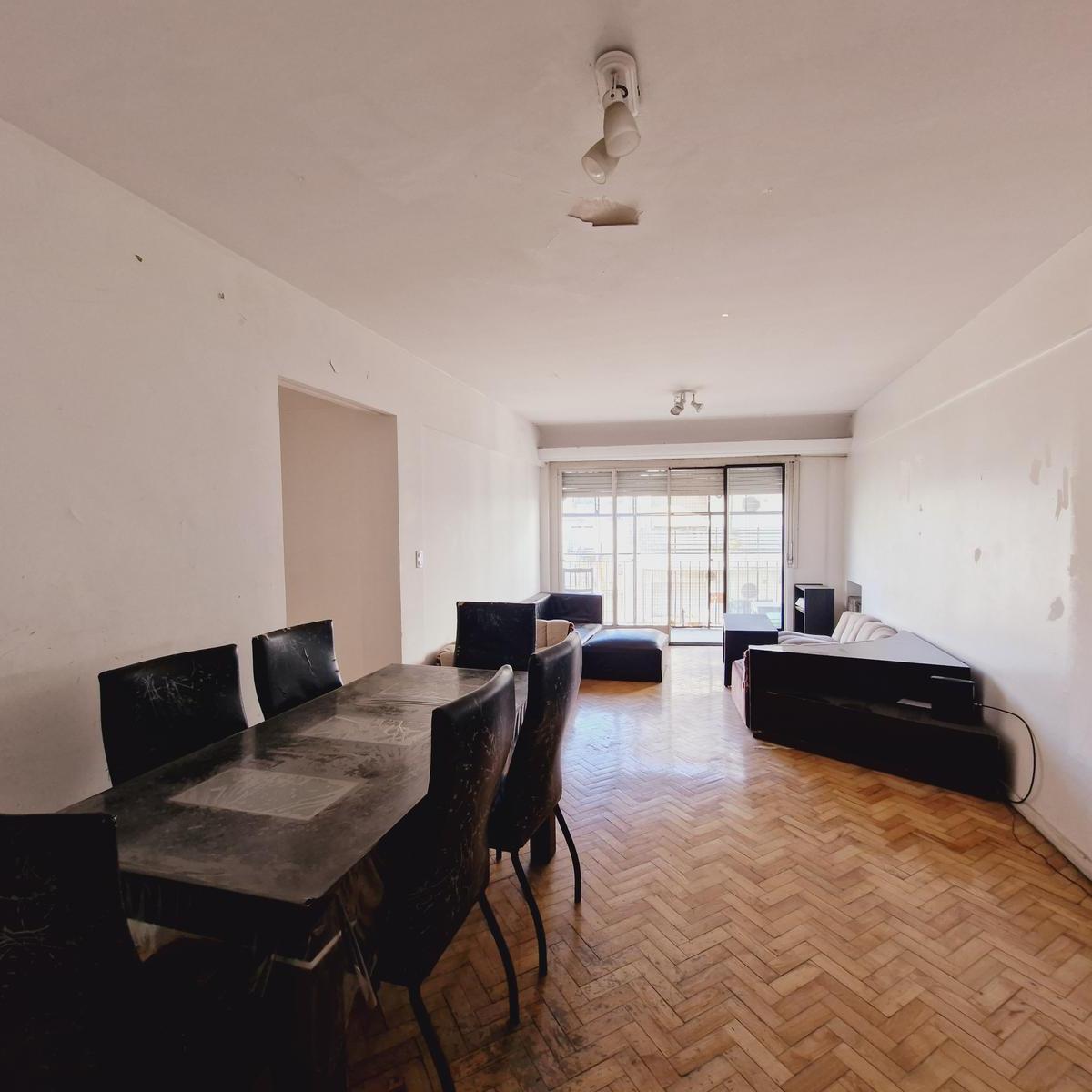 Foto de En venta! 4 ambientes con dependencia, imagen 2