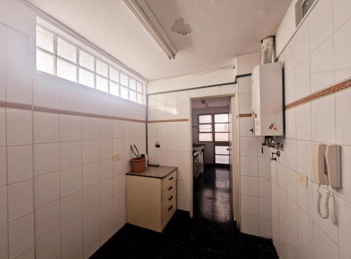 Oportunidad, planta completa para remodelar 1