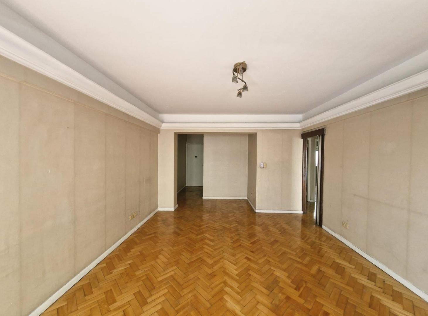 Vende! 3 Ambientes al frente - Balcón