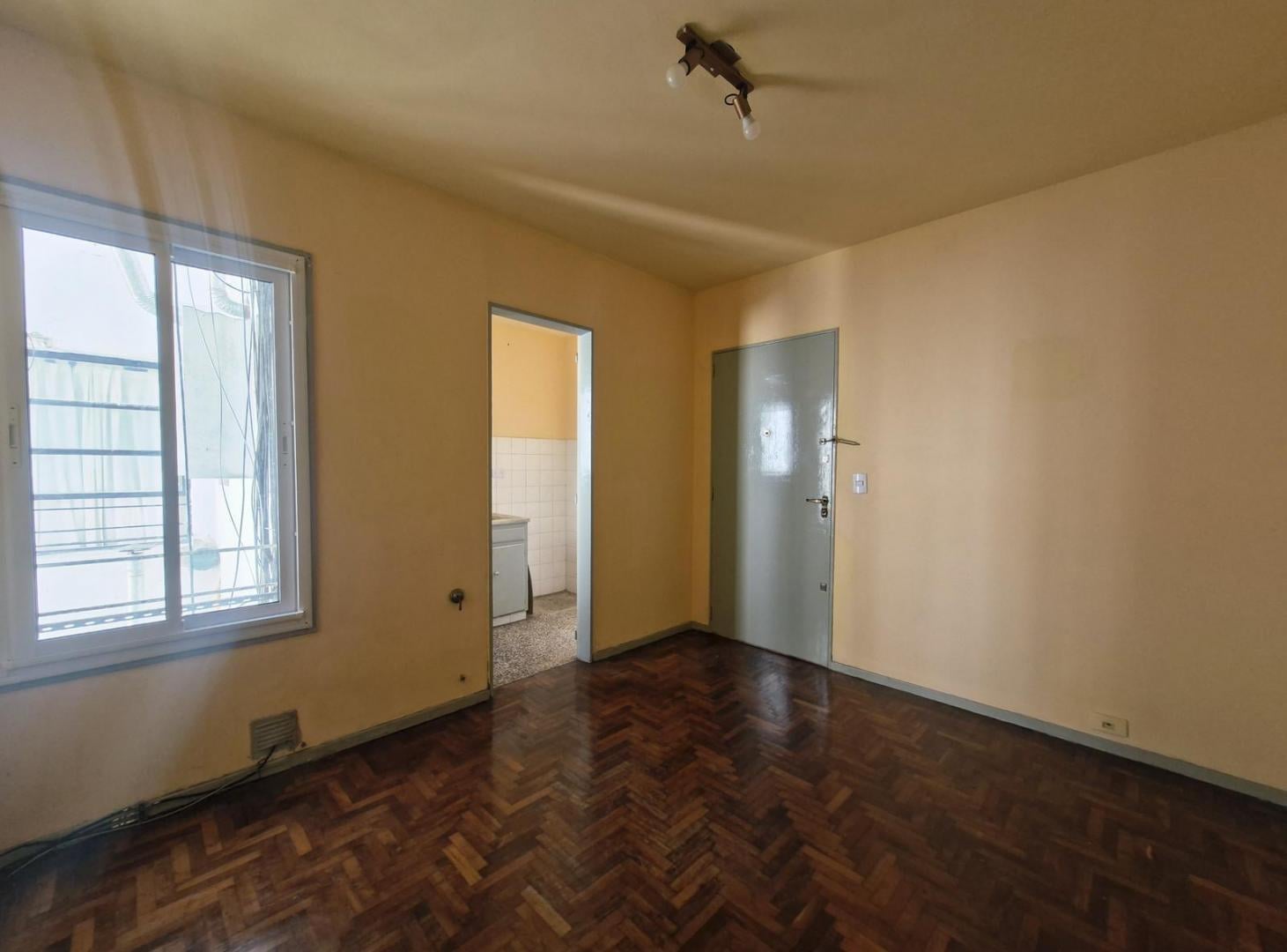 Venta! Luminoso y silencioso 2 ambientes
