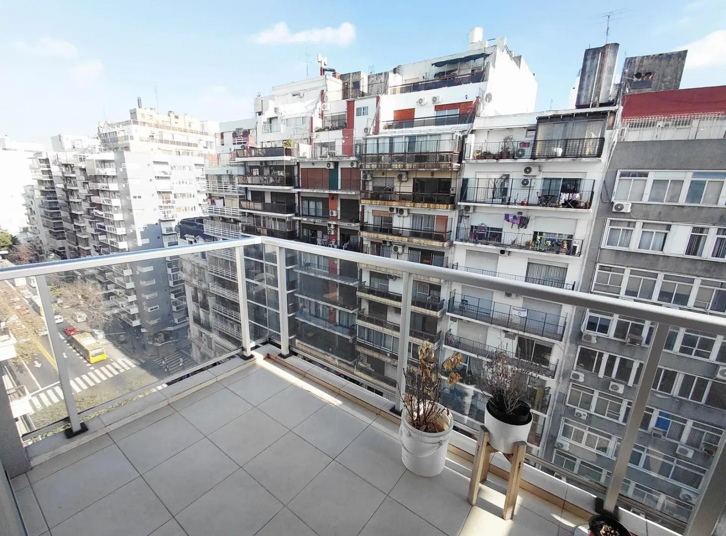 Departamento en alquiler con balcón 2