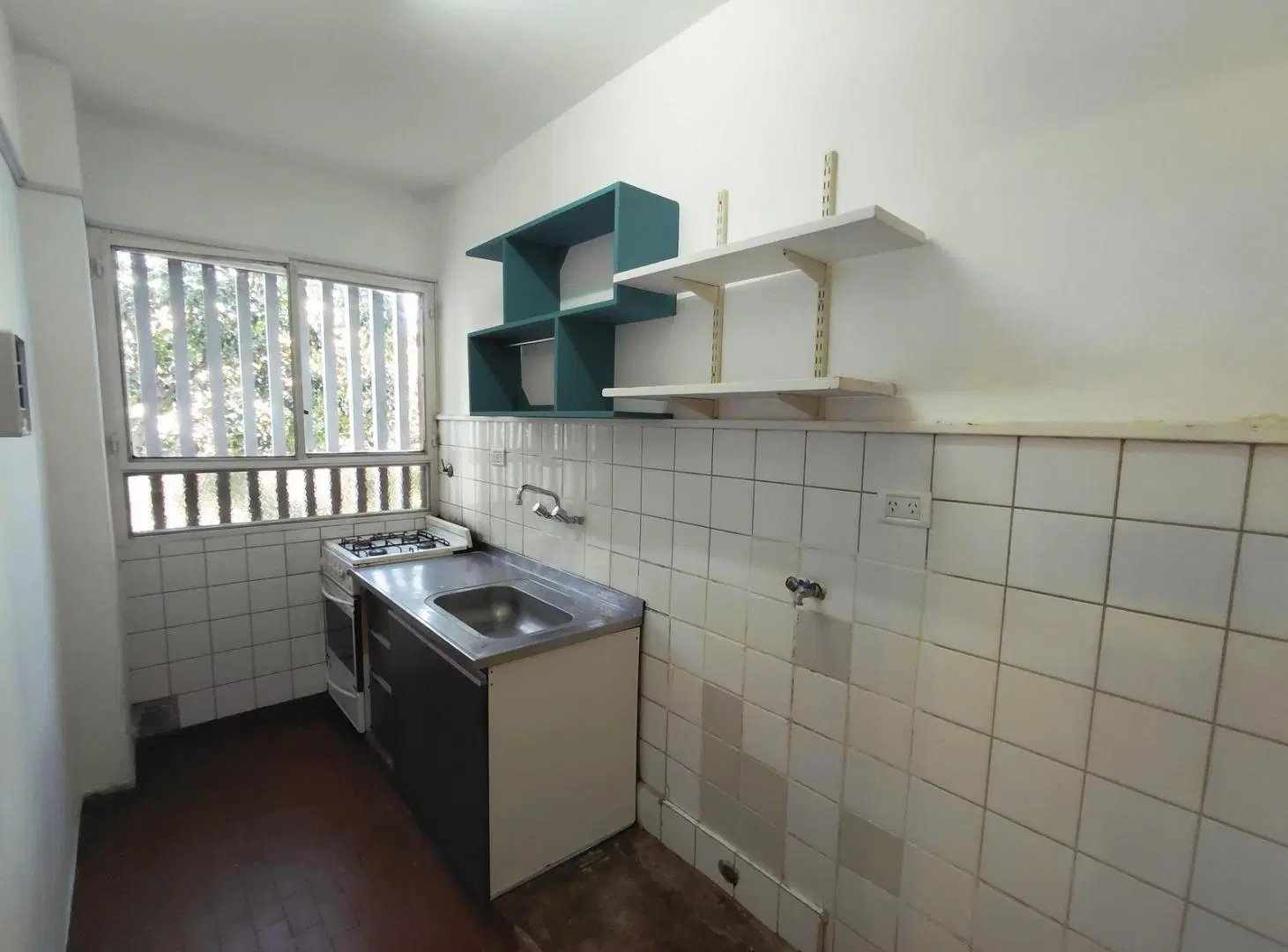 Departamento en alquiler con balcón 2