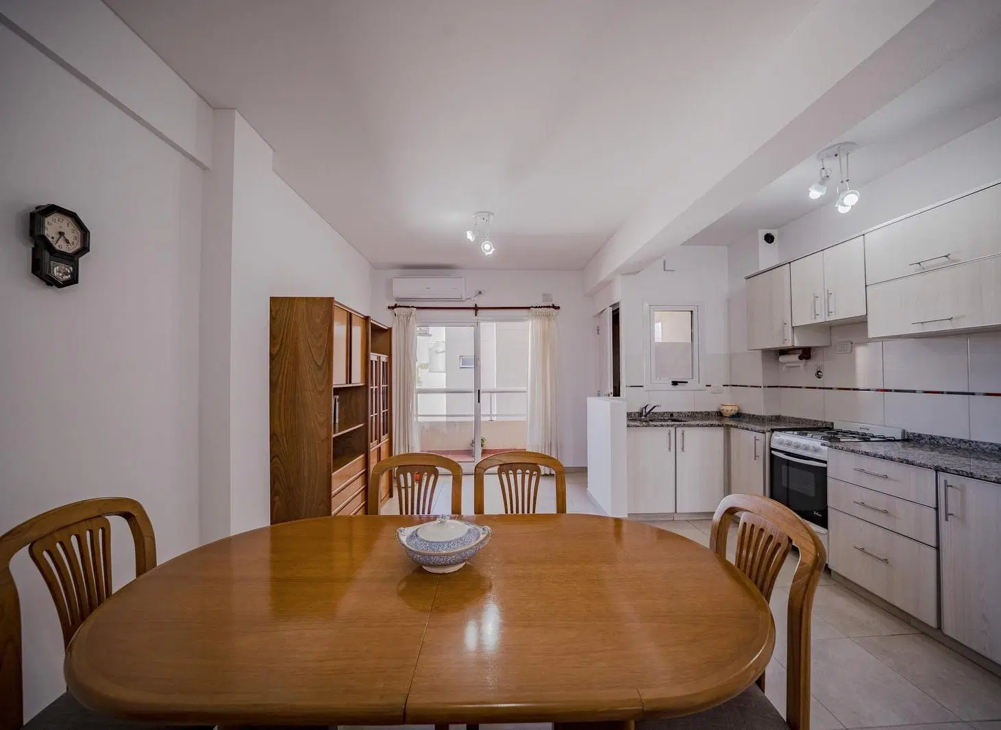Departamento de dos ambientes en venta en Saenz Peña 2