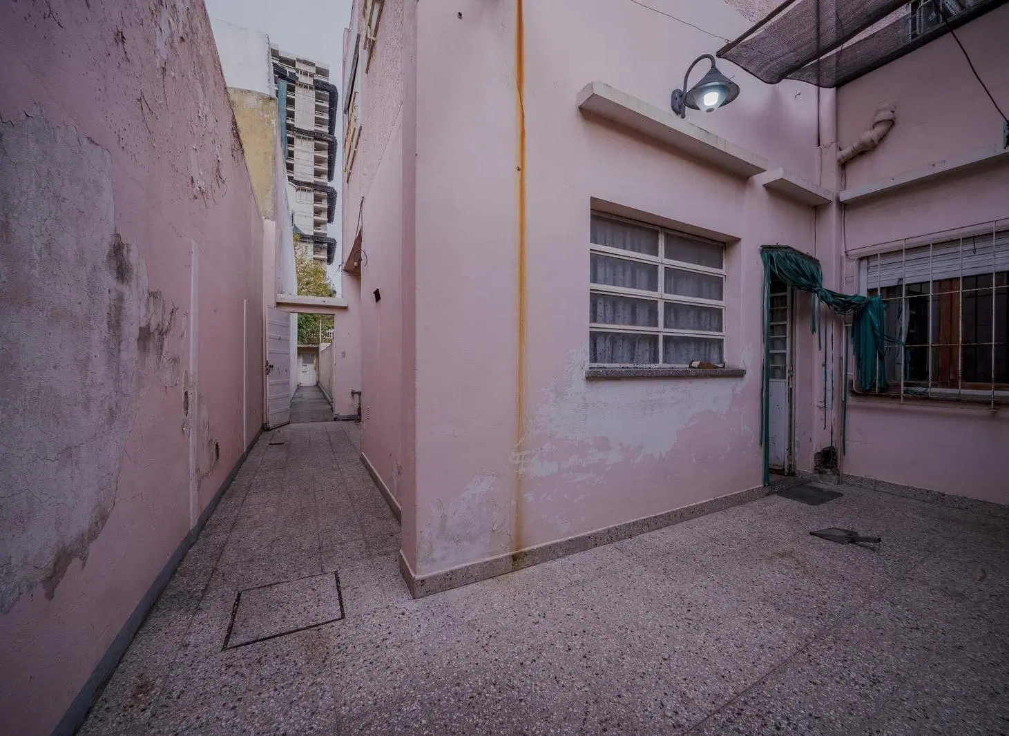 PH de cuatro ambientes con patio, balcón aterrazado y terraza en Villa Saenz Peña 4