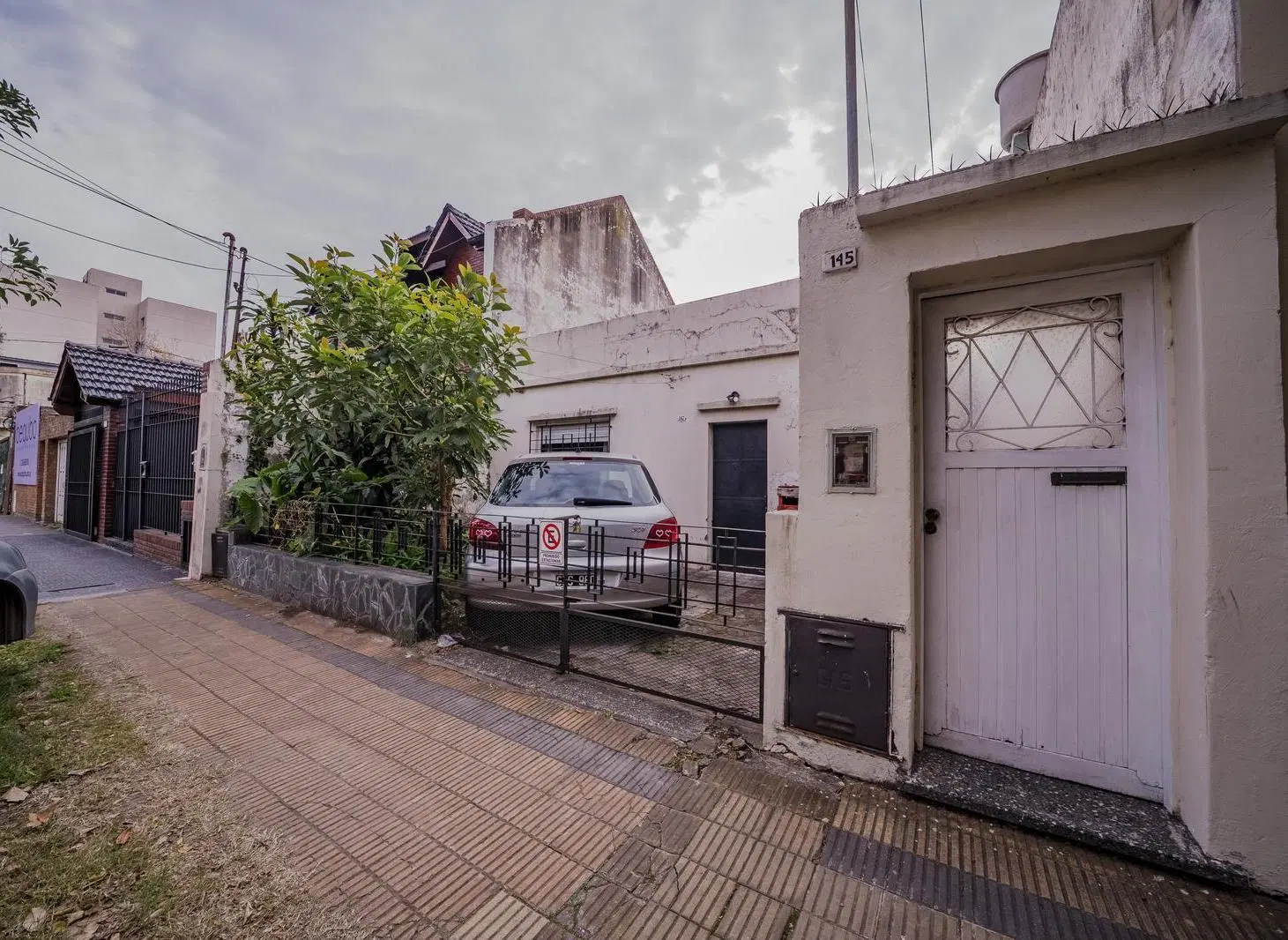 PH de cuatro ambientes con patio, balcón aterrazado y terraza en Villa Saenz Peña 3