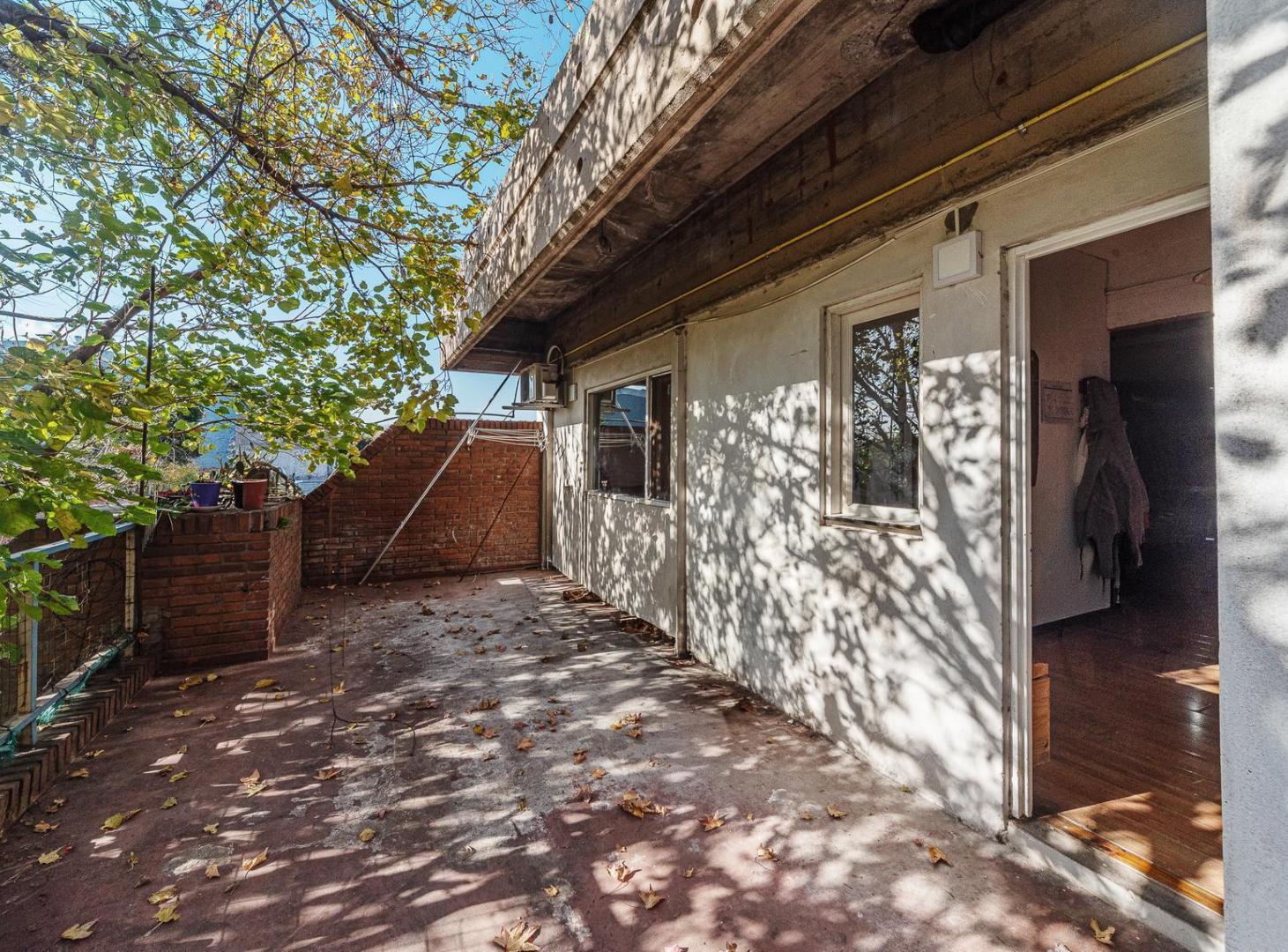 Local con vivienda en venta en Villa Ballester