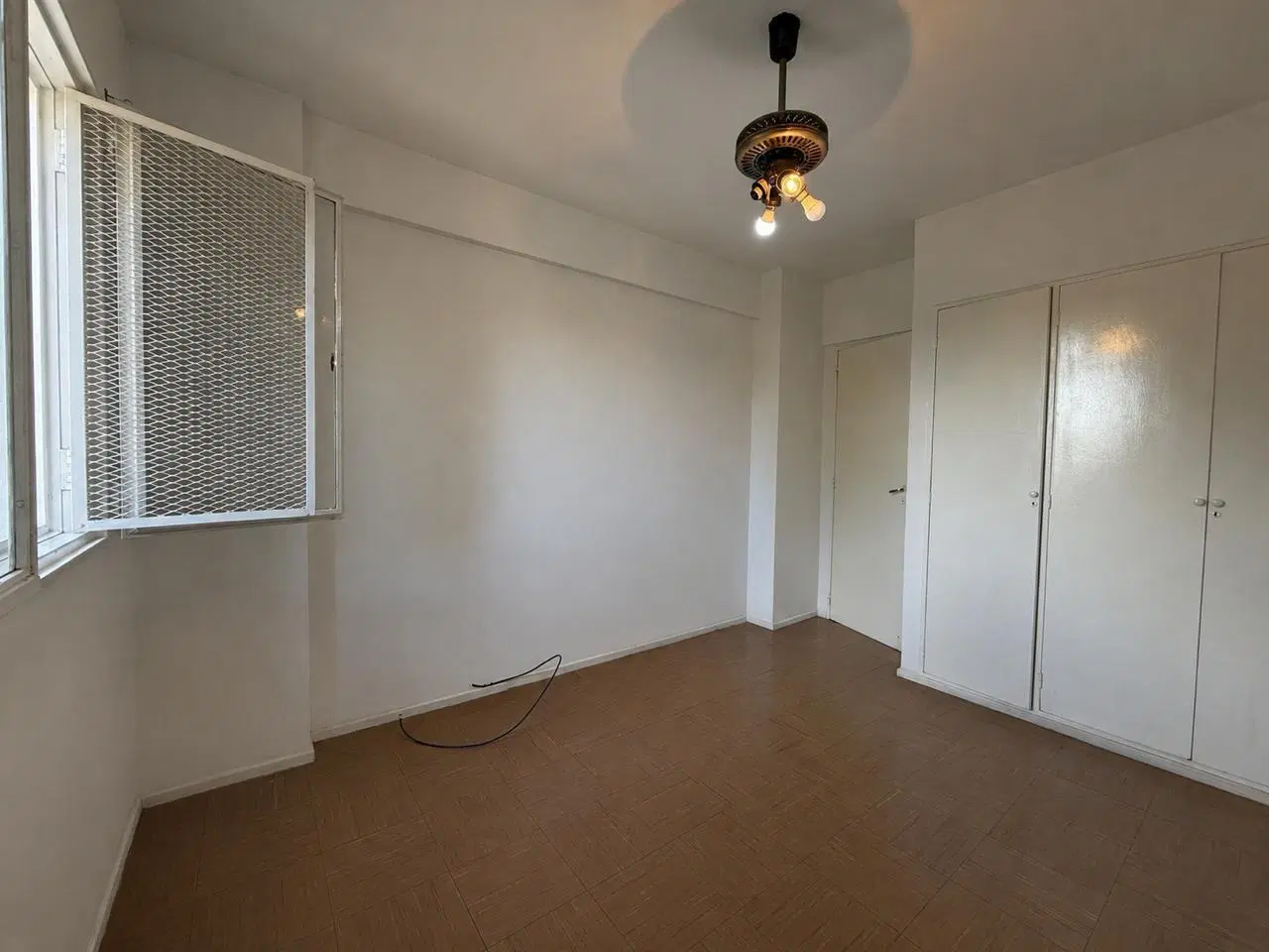 Alquiler Departamento 3 ambientes con balcón y excelente vista- Villa Raffo 4