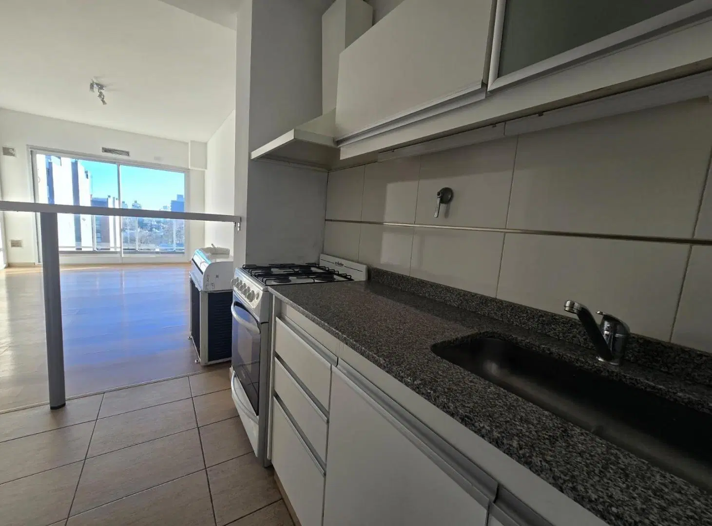 Departamento de un ambiente en alquiler 5