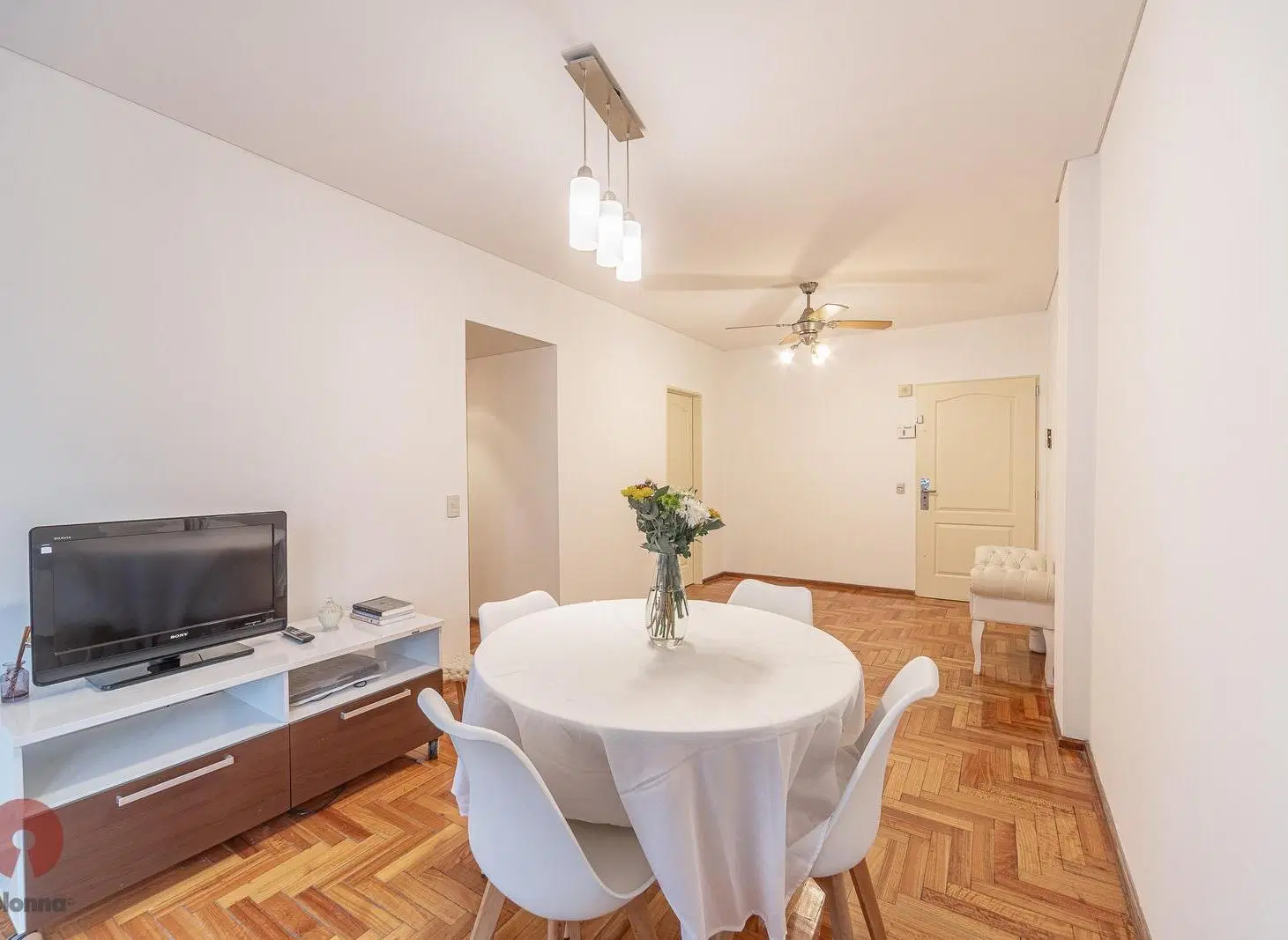 Venta 3 ambientes, muy luminoso, balcón con cerramiento de aluminio, Caballito 2
