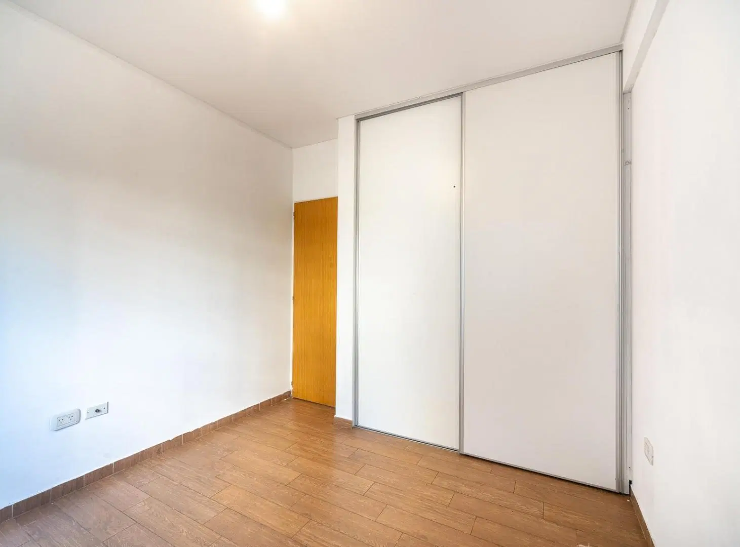 Departamento dos ambientes en venta en Chilavert 5