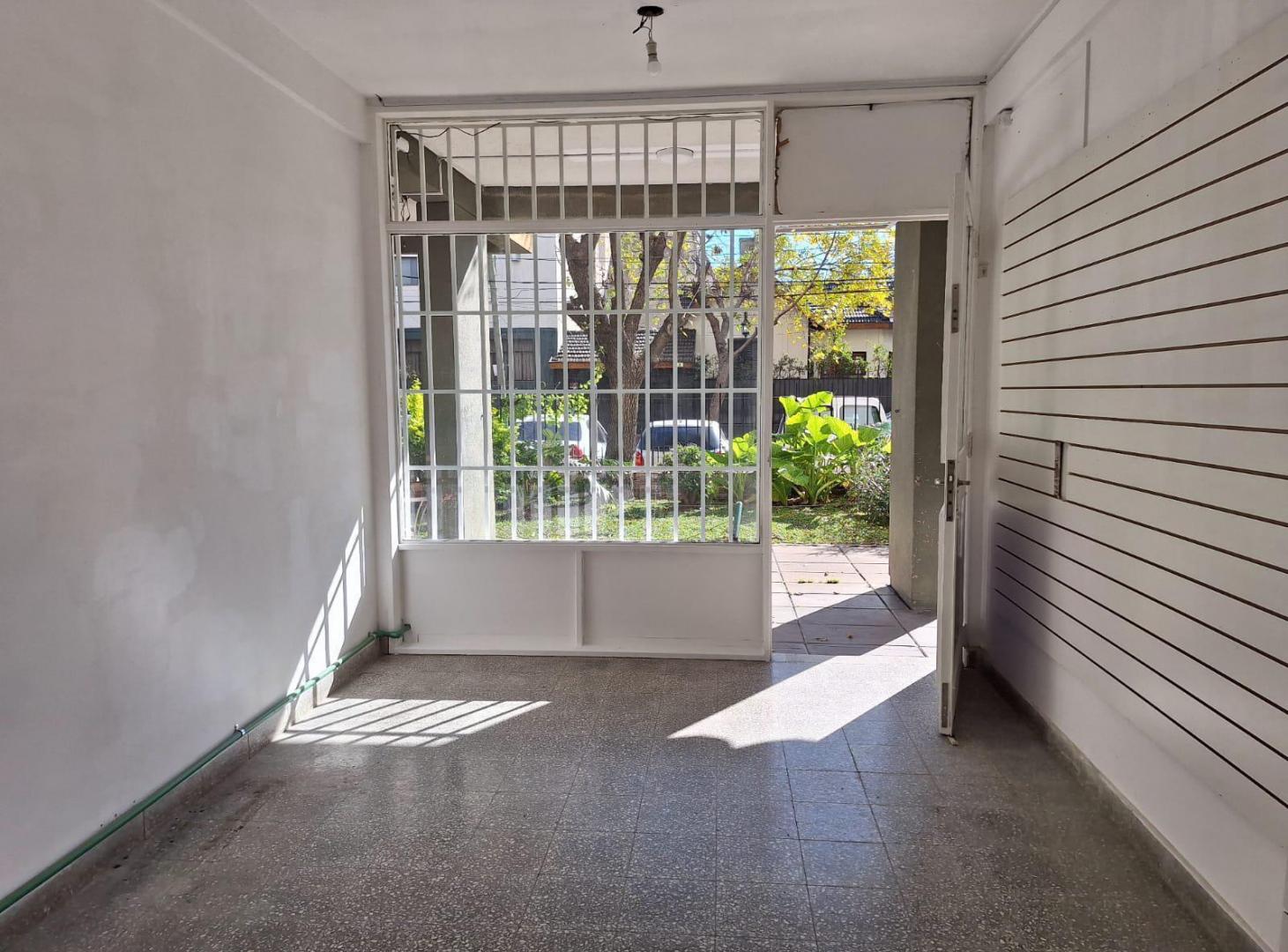 Foto de Venta de local en Villa Raffo, imagen 3