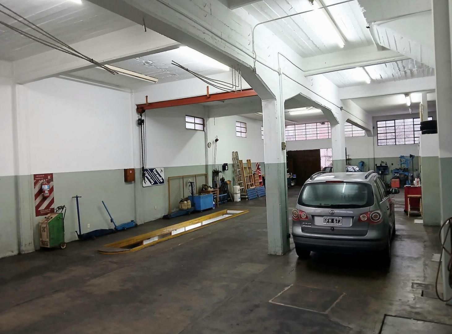 Foto de Alquiler local Taller Mecánico en El Palomar, imagen 2