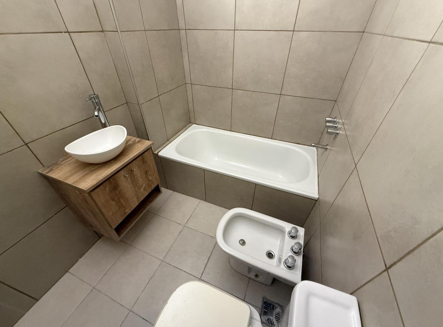 Foto de Alquiler departamento 2 ambientes con amenities y cochera en Recoleta, imagen 2