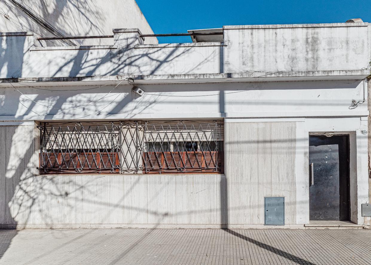 Foto de PH 5 ambientes en venta en Villa Santa Rita, imagen 2
