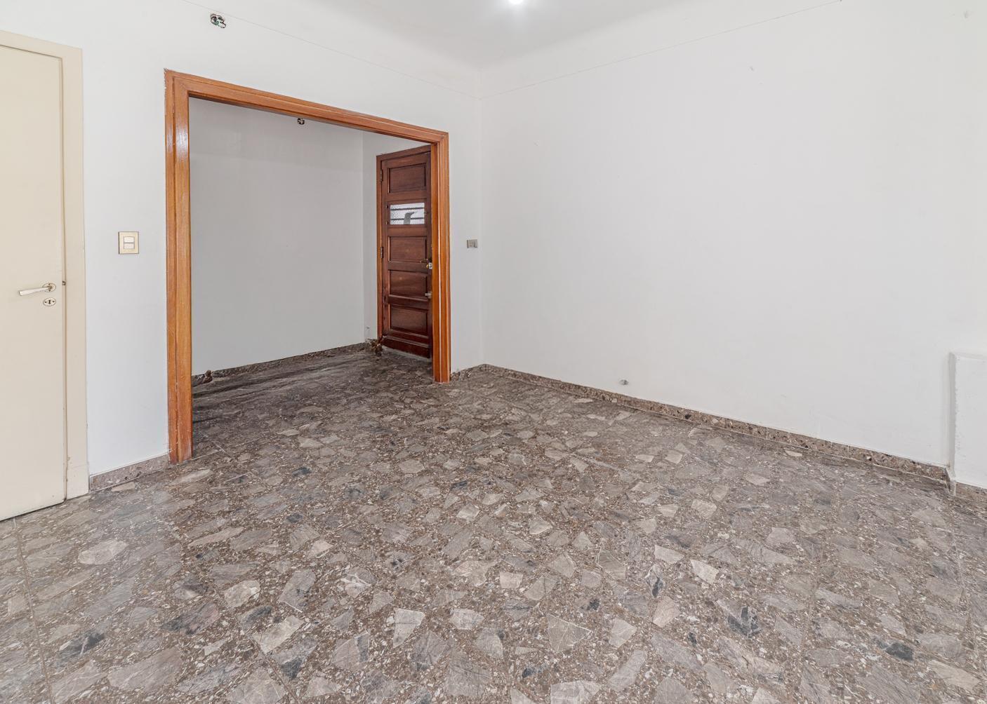 Foto de PH 5 ambientes en venta en Villa Santa Rita, imagen 5