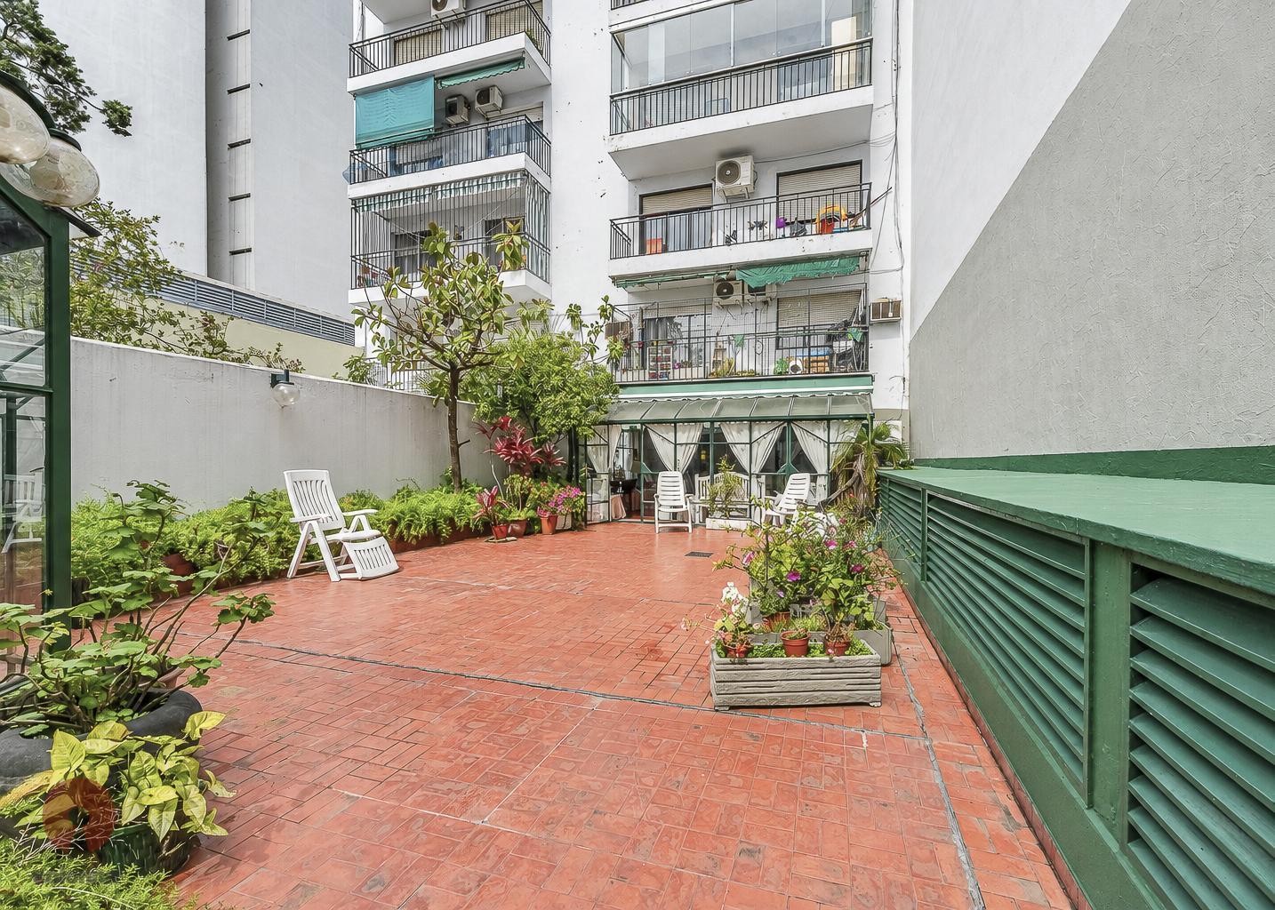 Foto de 3 AMBIENTES, LUMINOSO, PATIO 124 M2, JARDIN DE INVIERNO, SECTOR, imagen 2