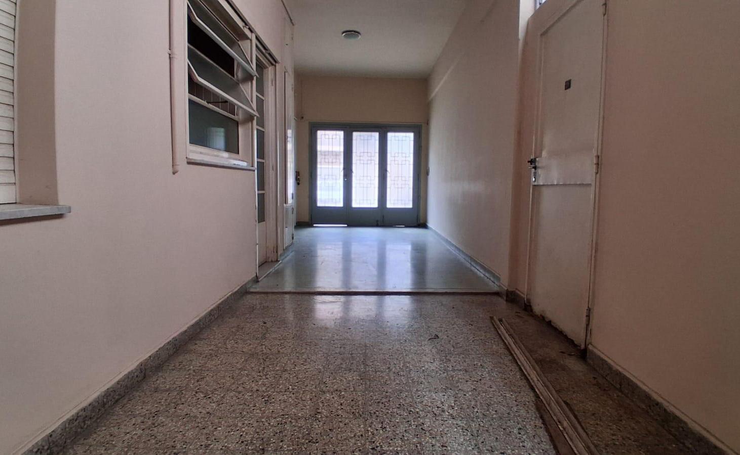 Foto de Alquiler de PH de 4 ambientes en Saenz Peña, imagen 3