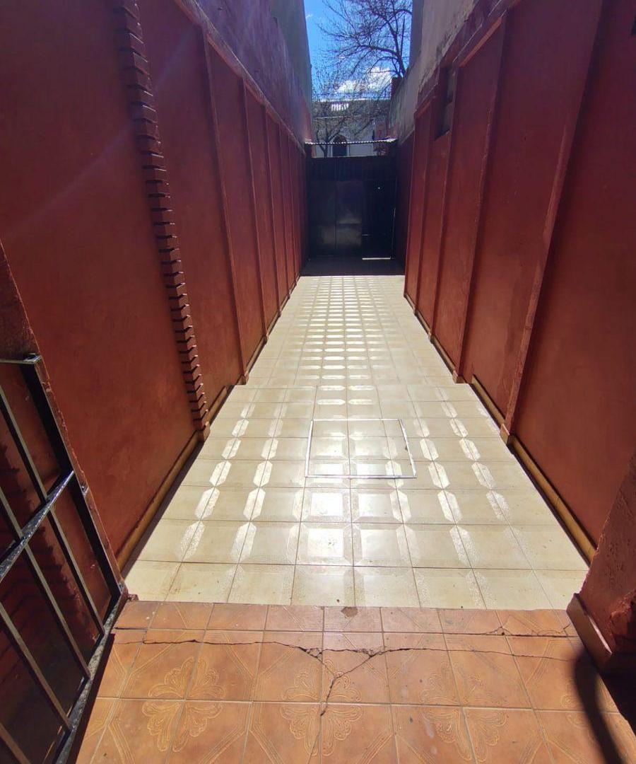 Foto de HERMOSA CASA GARAGE Y PARRILLA, imagen 2