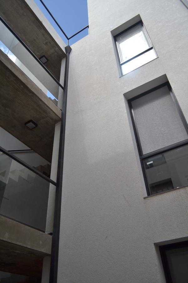 Super Luminoso Gran Balcon un Dormitorio, Incluye Cochera y Buena Renta Ya! 5