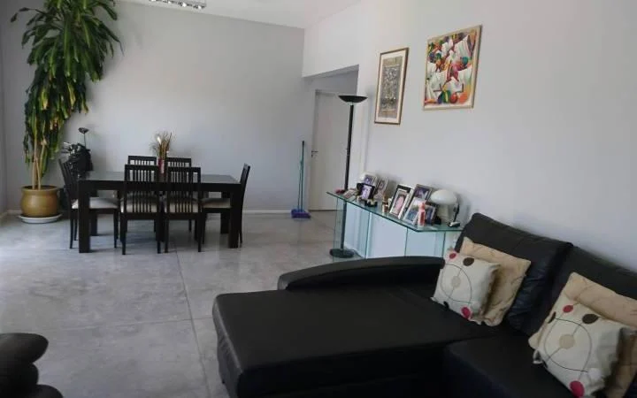 Casa en TALAR DEL LAGO 1, disponible ya, 3 dorm. pileta,  y dep 5