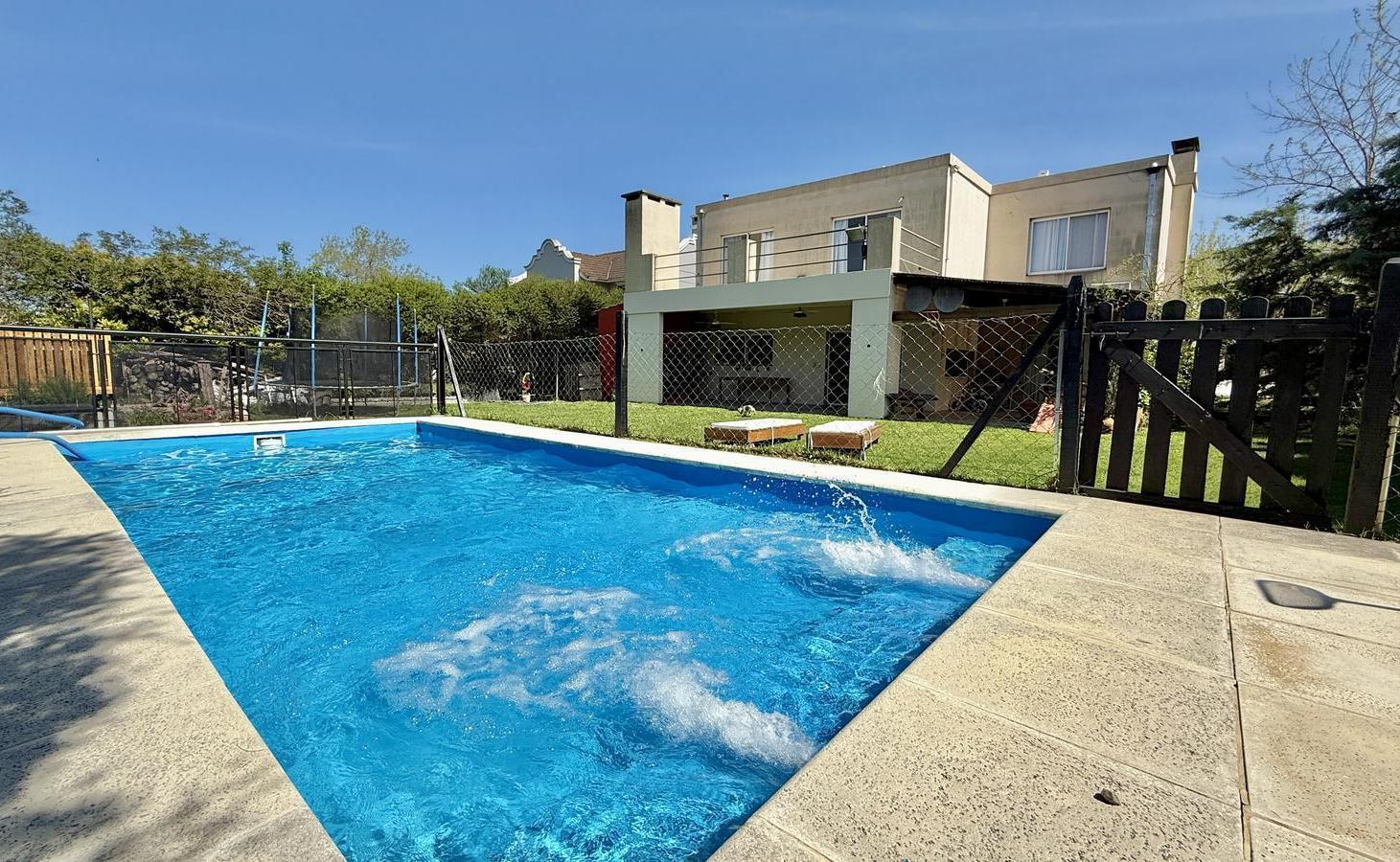 Casa en barrio Talar del lago 1