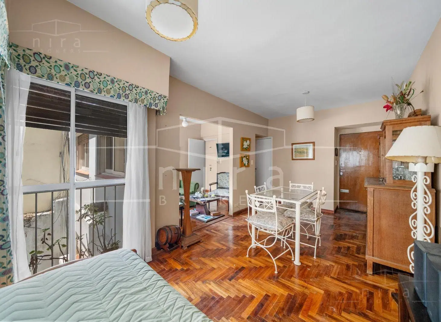 Recoleta Venta French 2881 piso 3 contrafte 2/3 amb piso de madera 4