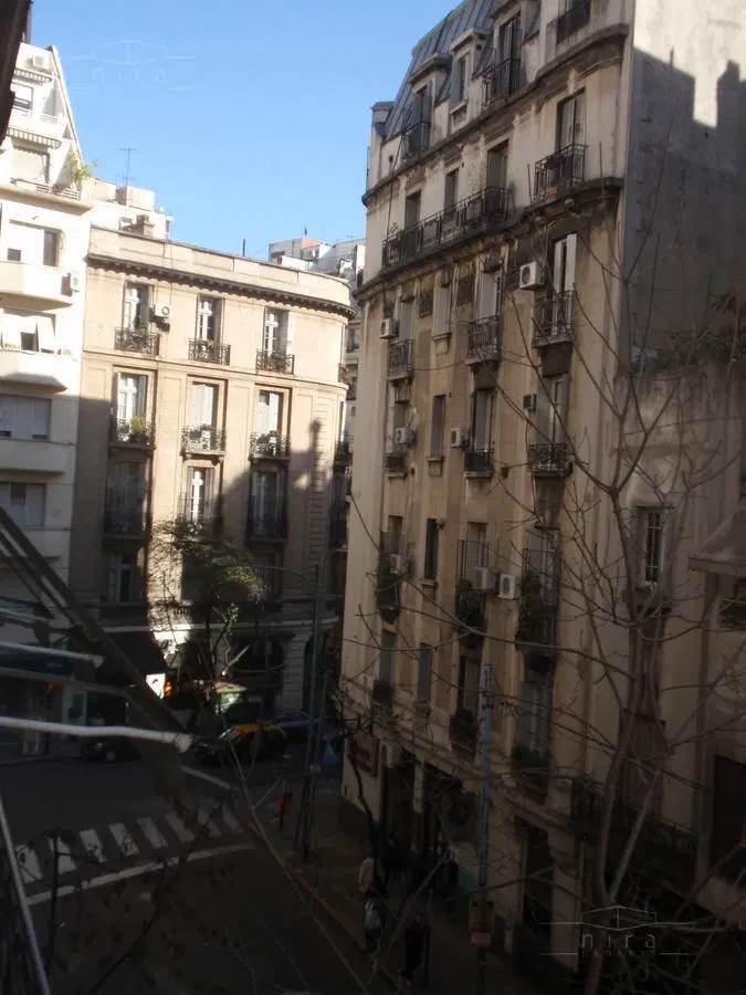 Recoleta   Junin y Juncal monoambiente piso 3 5