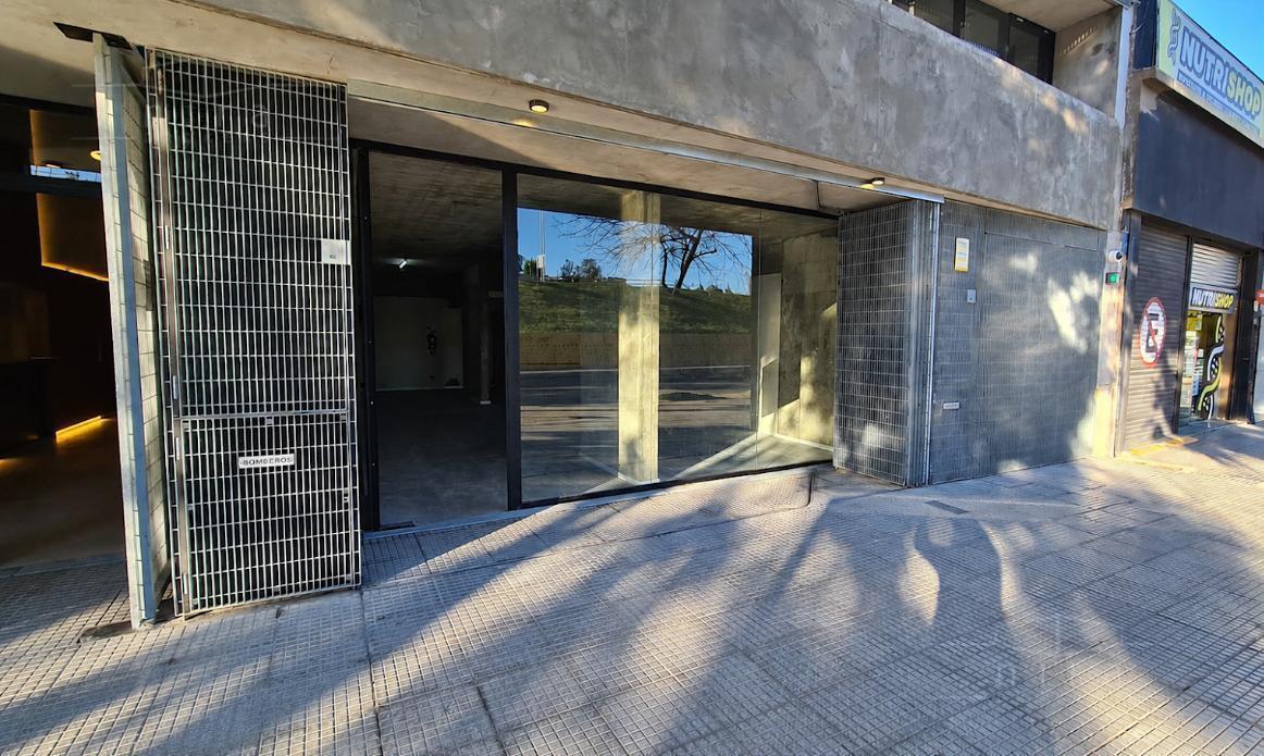 Foto de OPORTUNIDAD Local de 95 m2 en 9 de Julio Estudios II - Irigoyen al 1400, imagen 3