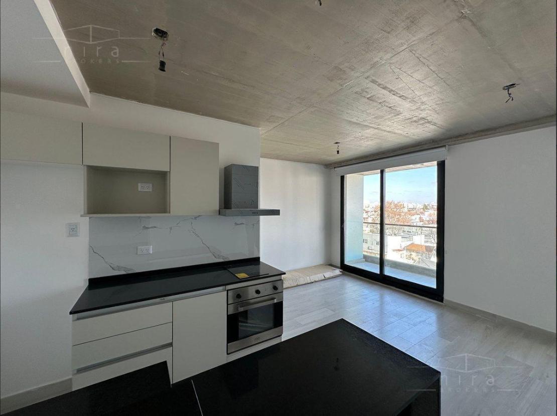 Foto de Monoambiente con balcón y vista abierta, imagen 4