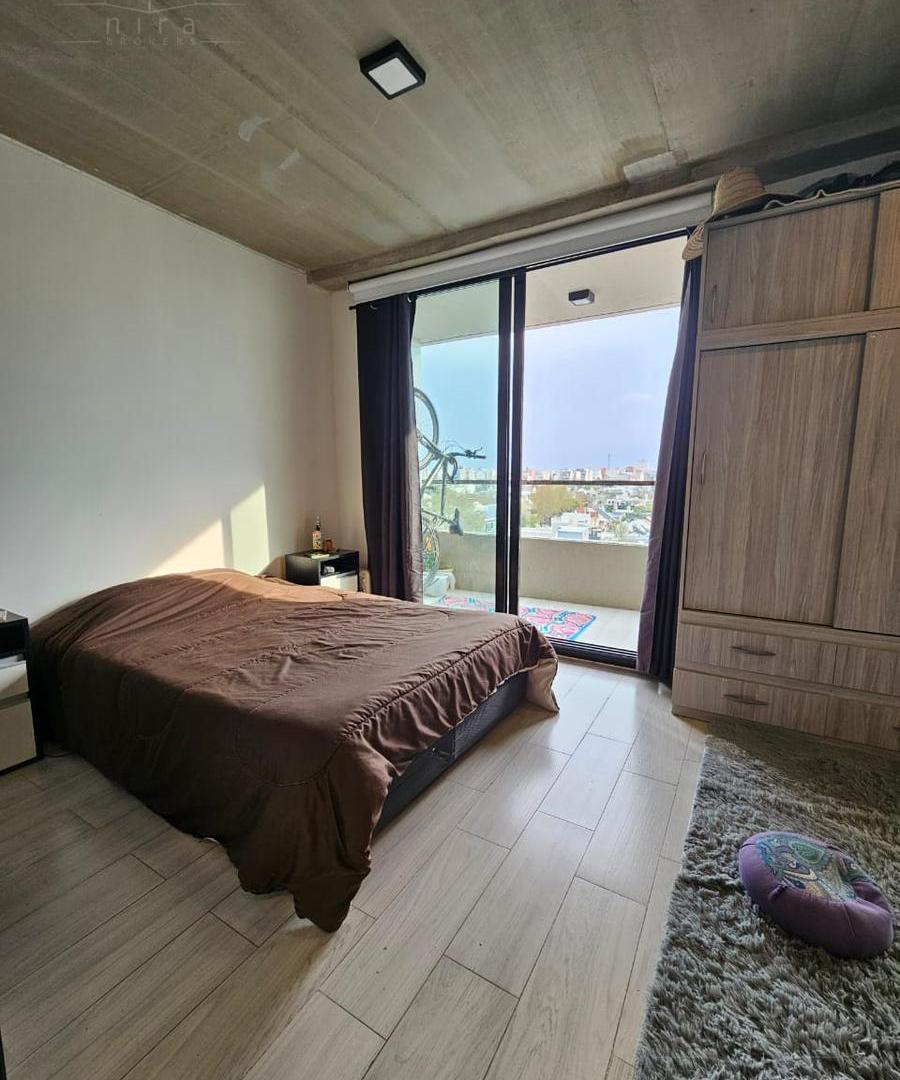 Foto de Monoambiente con balcón y vista abierta, imagen 2