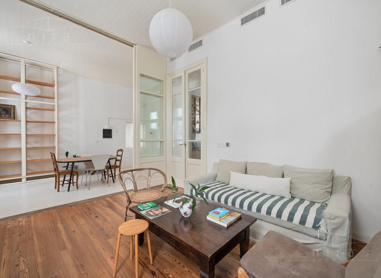 Foto de Colegiales Venta 3amb c/patio en Pasaje General Paz – Totalmente, imagen 5