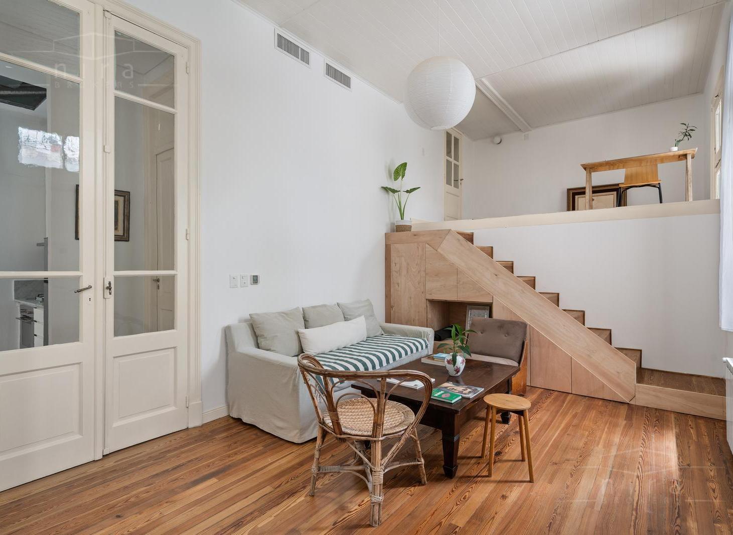 Foto de Colegiales Venta 3amb c/patio en Pasaje General Paz – Totalmente, imagen 2